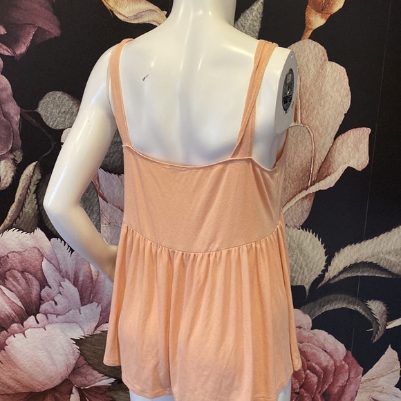 Kismet Top ( could be used as a maternity tank ) - Picture 2 of 3